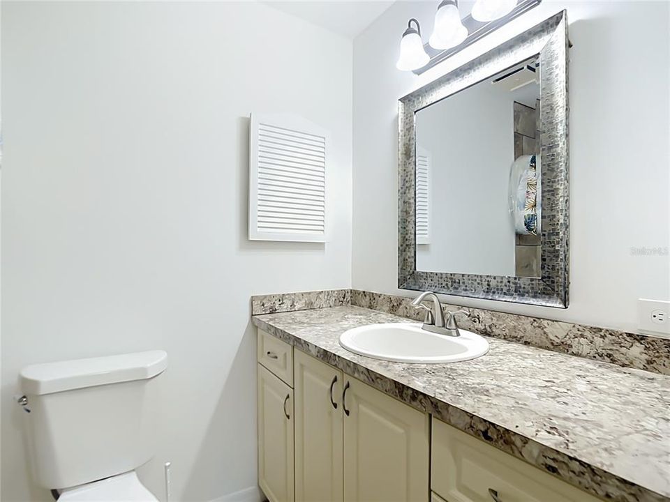 Active With Contract: $219,990 (3 beds, 2 baths, 1555 Square Feet)