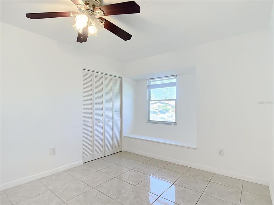 Active With Contract: $219,990 (3 beds, 2 baths, 1555 Square Feet)
