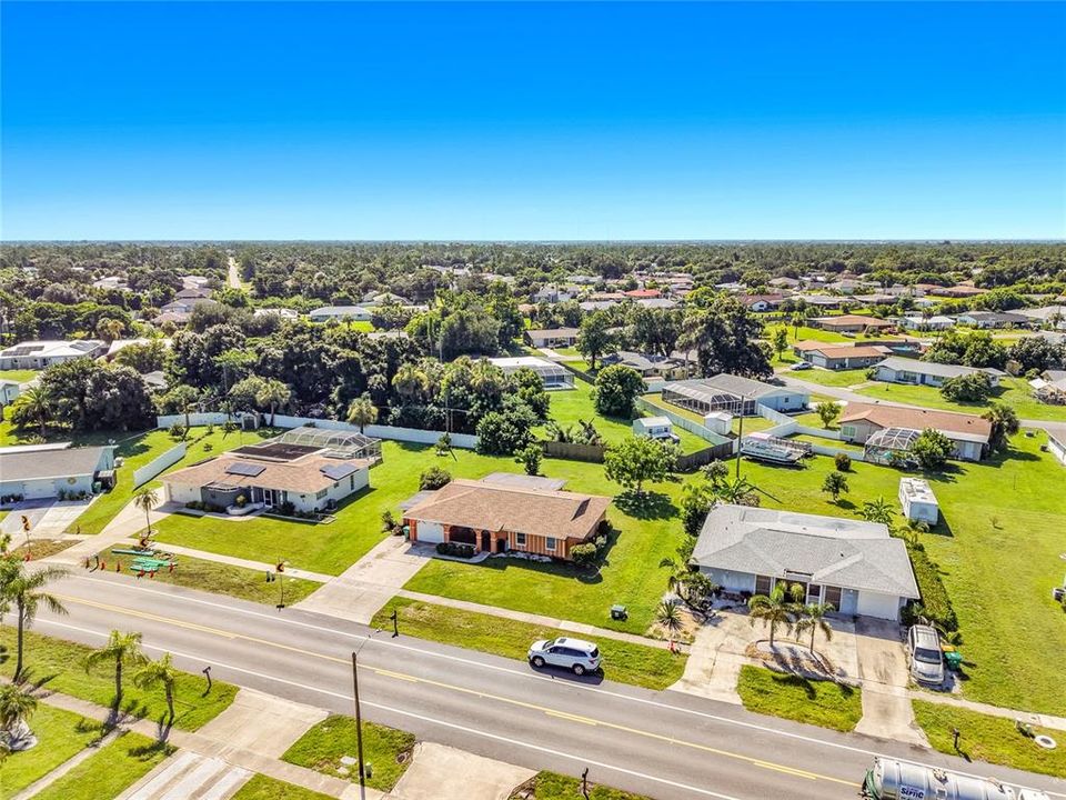Active With Contract: $219,990 (3 beds, 2 baths, 1555 Square Feet)