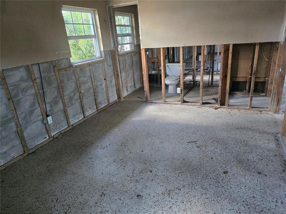 For Sale: $199,900 (3 beds, 2 baths, 1412 Square Feet)