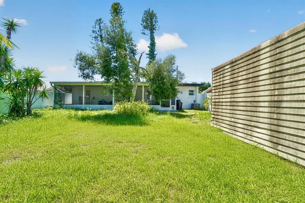 For Sale: $349,000 (3 beds, 2 baths, 1350 Square Feet)