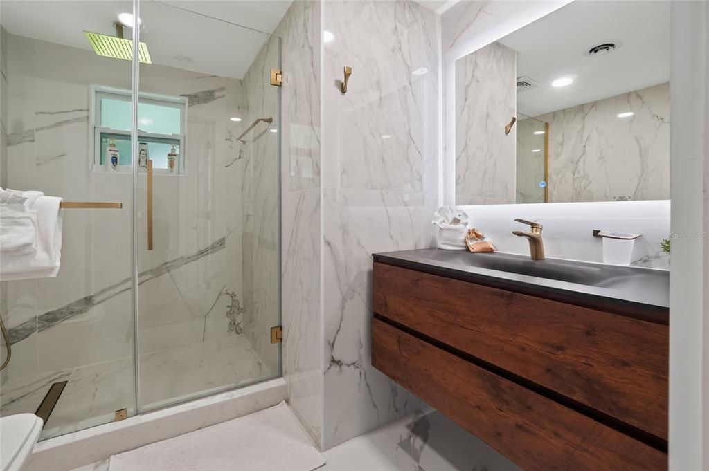 For Sale: $349,000 (3 beds, 2 baths, 1350 Square Feet)