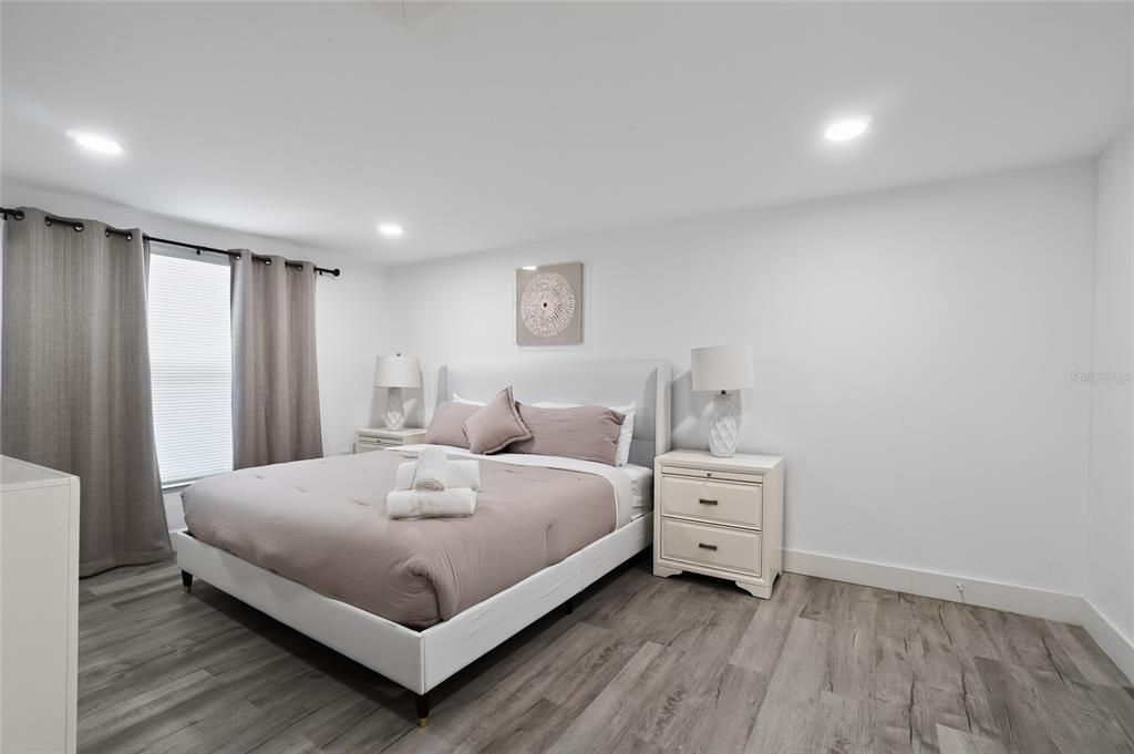 For Sale: $349,000 (3 beds, 2 baths, 1350 Square Feet)