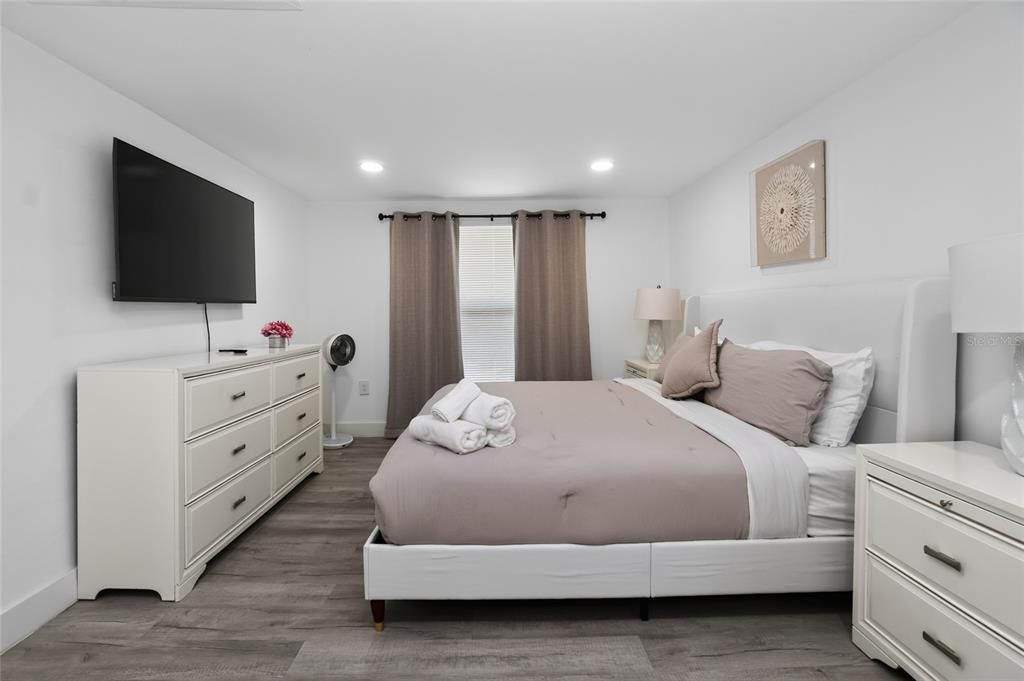 For Sale: $349,000 (3 beds, 2 baths, 1350 Square Feet)