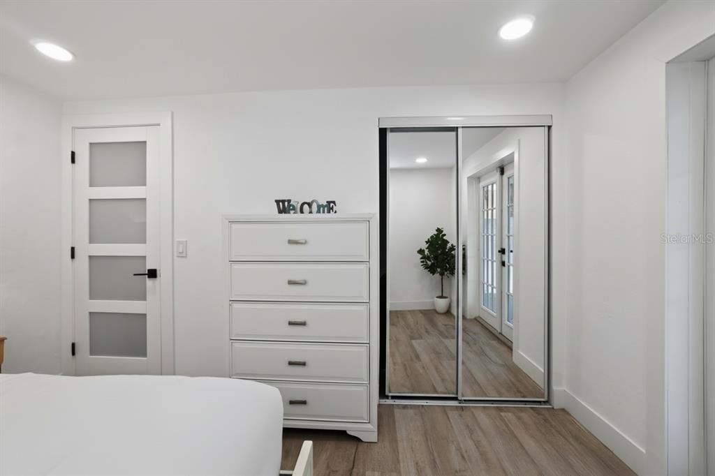 For Sale: $349,000 (3 beds, 2 baths, 1350 Square Feet)
