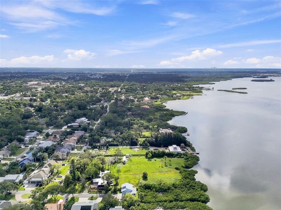 待售: $999,999 (2.00 acres)