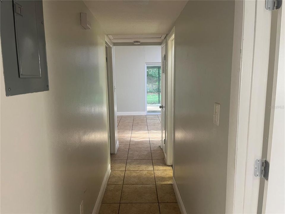 For Rent: $2,350 (3 beds, 2 baths, 1443 Square Feet)