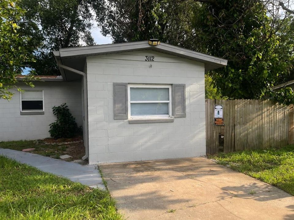 For Rent: $2,350 (3 beds, 2 baths, 1443 Square Feet)