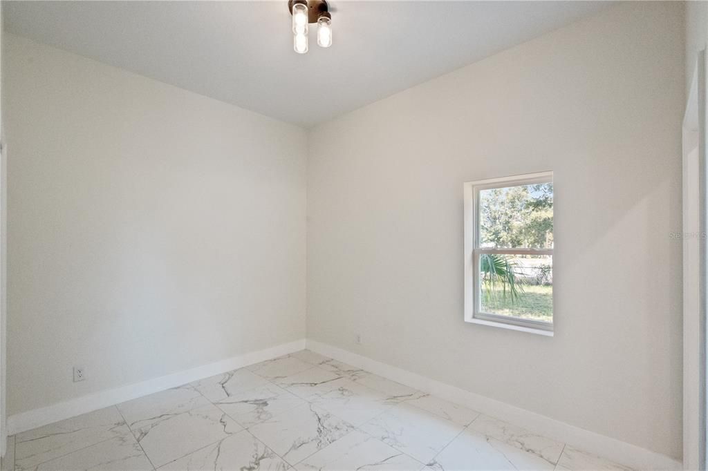 En Venta: $399,900 (4 camas, 4 baños, 2230 Pies cuadrados)