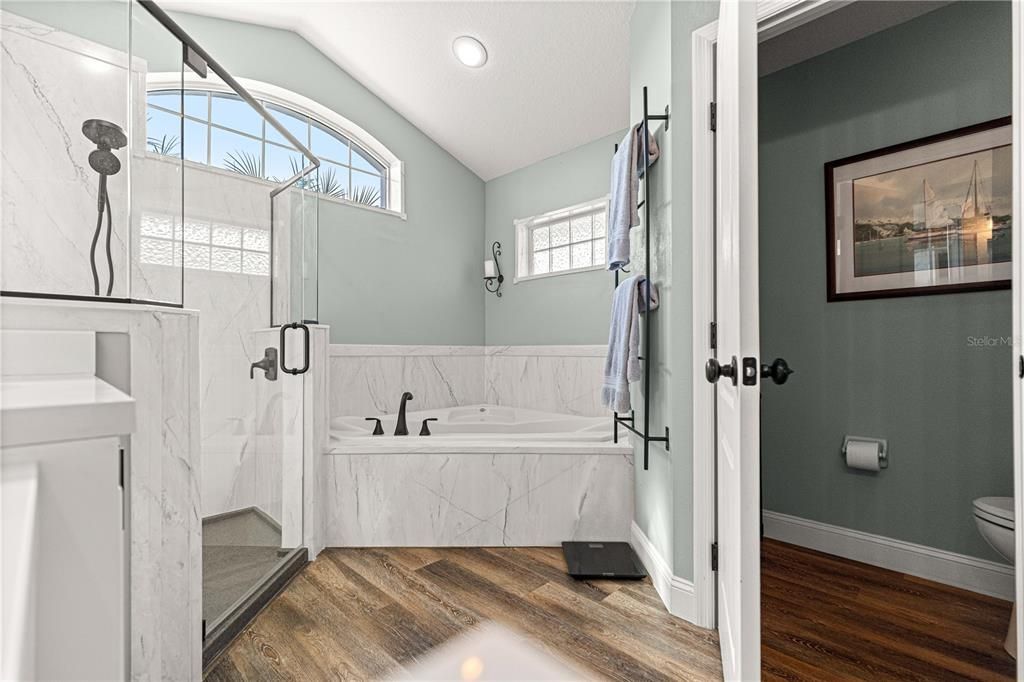 For Sale: $555,000 (4 beds, 2 baths, 2076 Square Feet)