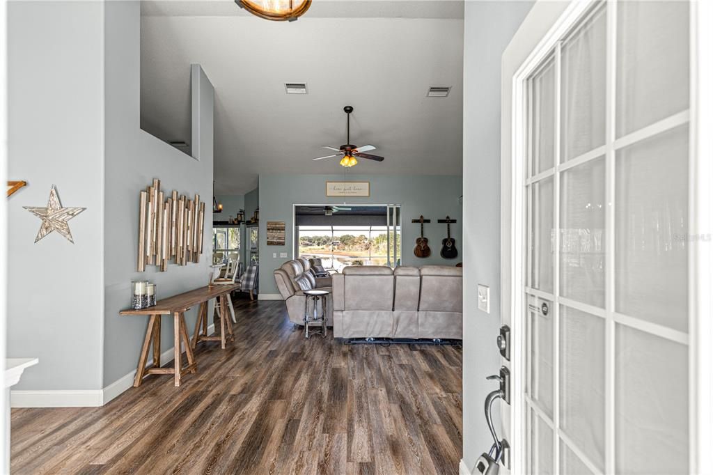 For Sale: $555,000 (4 beds, 2 baths, 2076 Square Feet)
