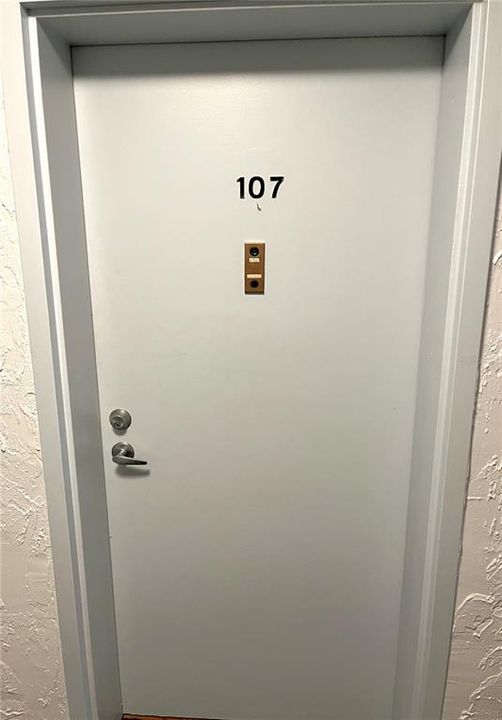 For Sale: $125,000 (2 beds, 2 baths, 1178 Square Feet)