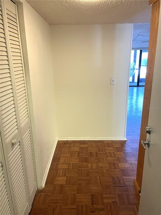 For Sale: $125,000 (2 beds, 2 baths, 1178 Square Feet)