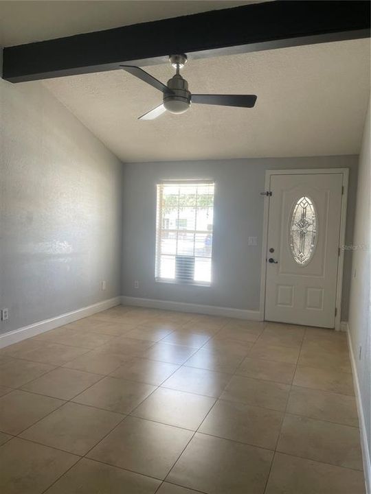 For Rent: $2,300 (3 beds, 2 baths, 1076 Square Feet)