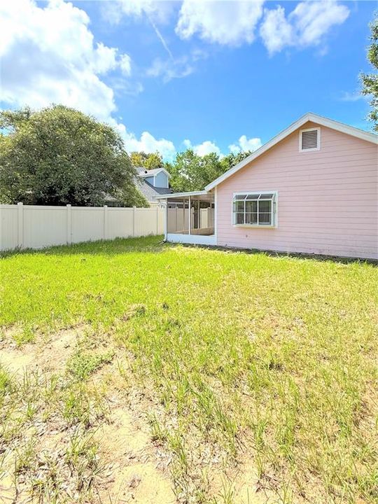 For Sale: $319,000 (3 beds, 2 baths, 1221 Square Feet)