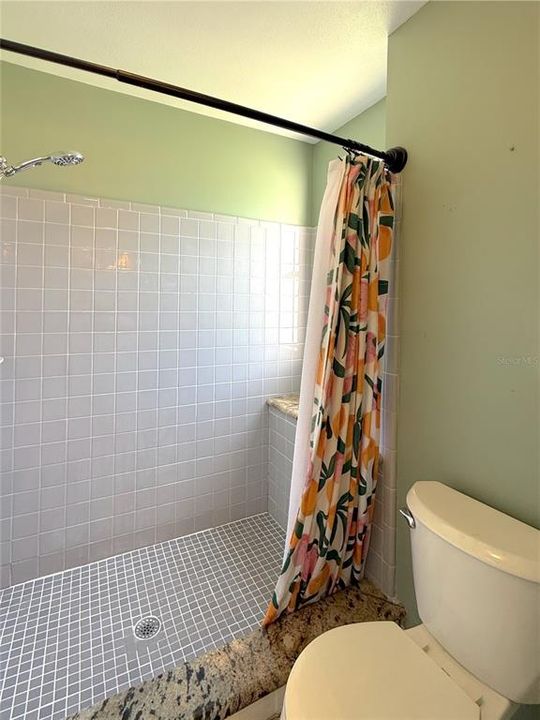 For Sale: $319,000 (3 beds, 2 baths, 1221 Square Feet)