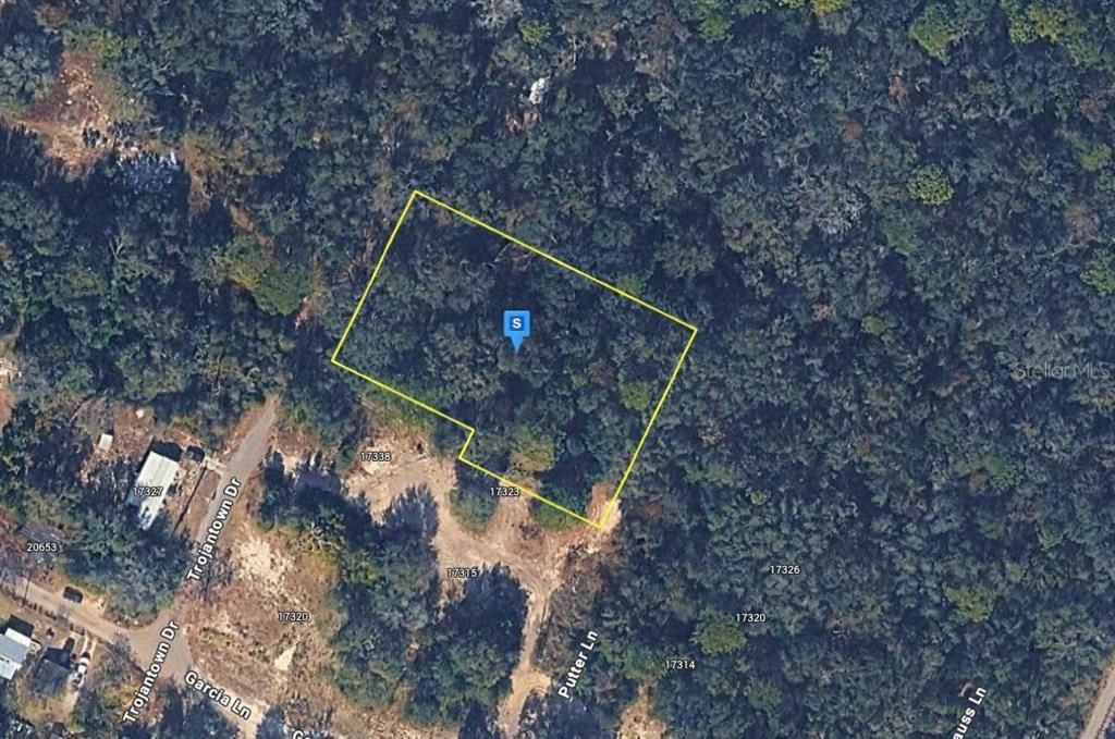 En Venta: $63,999 (0.93 acres)