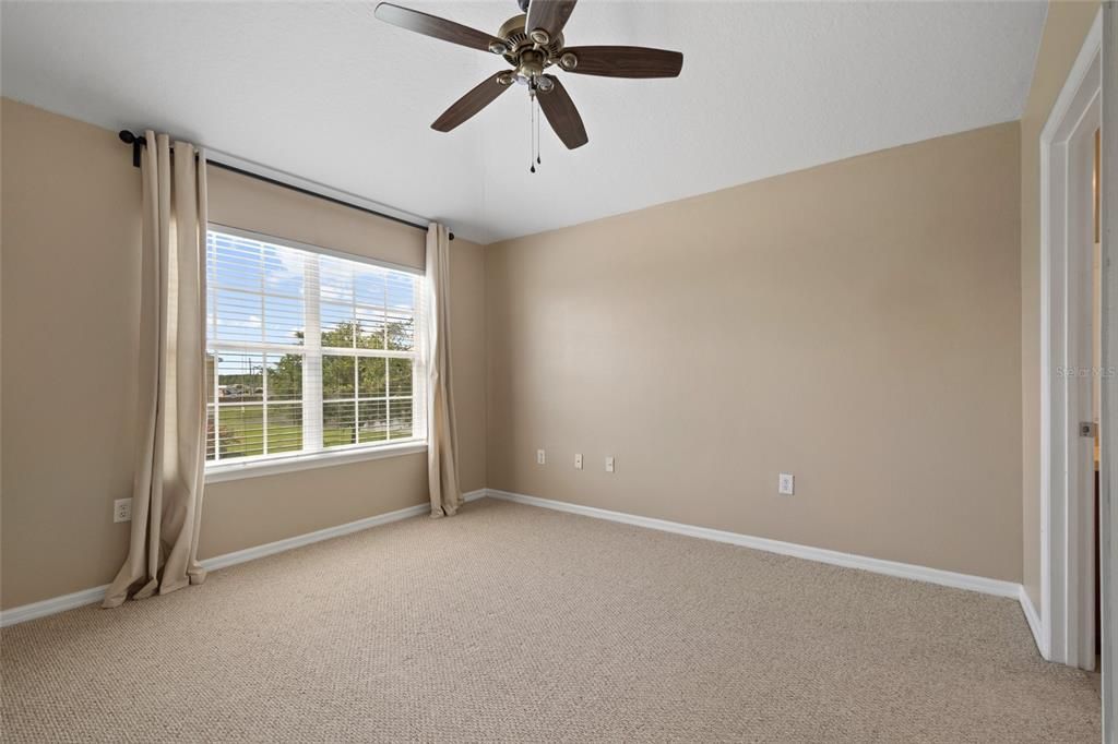For Sale: $205,000 (2 beds, 2 baths, 1259 Square Feet)