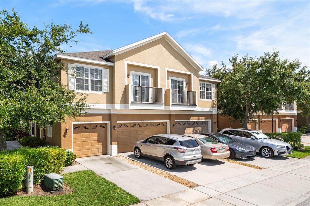 For Sale: $205,000 (2 beds, 2 baths, 1259 Square Feet)