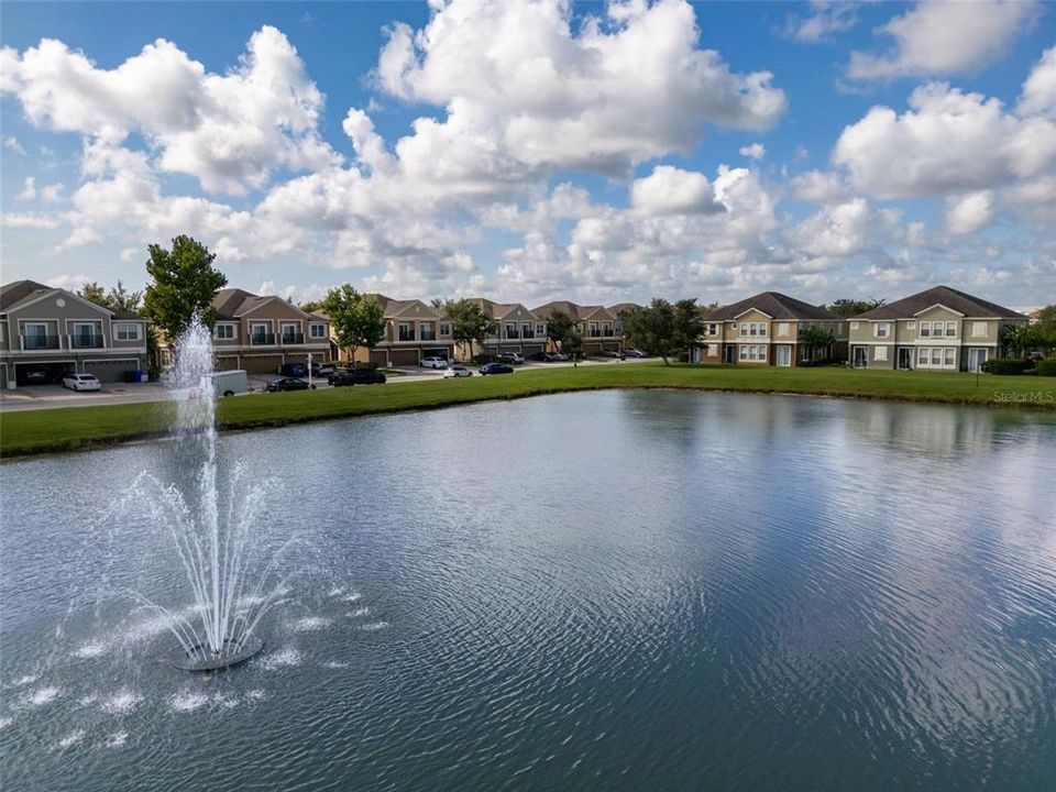 For Sale: $205,000 (2 beds, 2 baths, 1259 Square Feet)