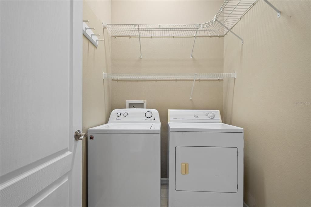 For Sale: $205,000 (2 beds, 2 baths, 1259 Square Feet)