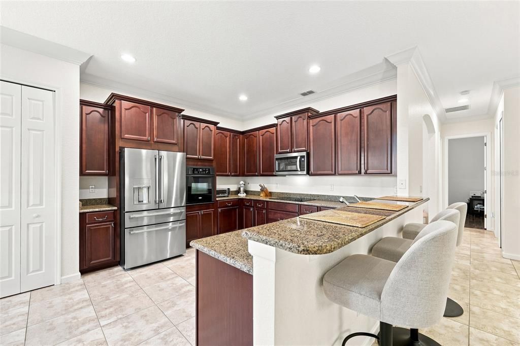 For Sale: $419,950 (3 beds, 2 baths, 2024 Square Feet)