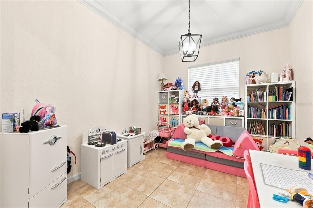 For Sale: $419,950 (3 beds, 2 baths, 2024 Square Feet)