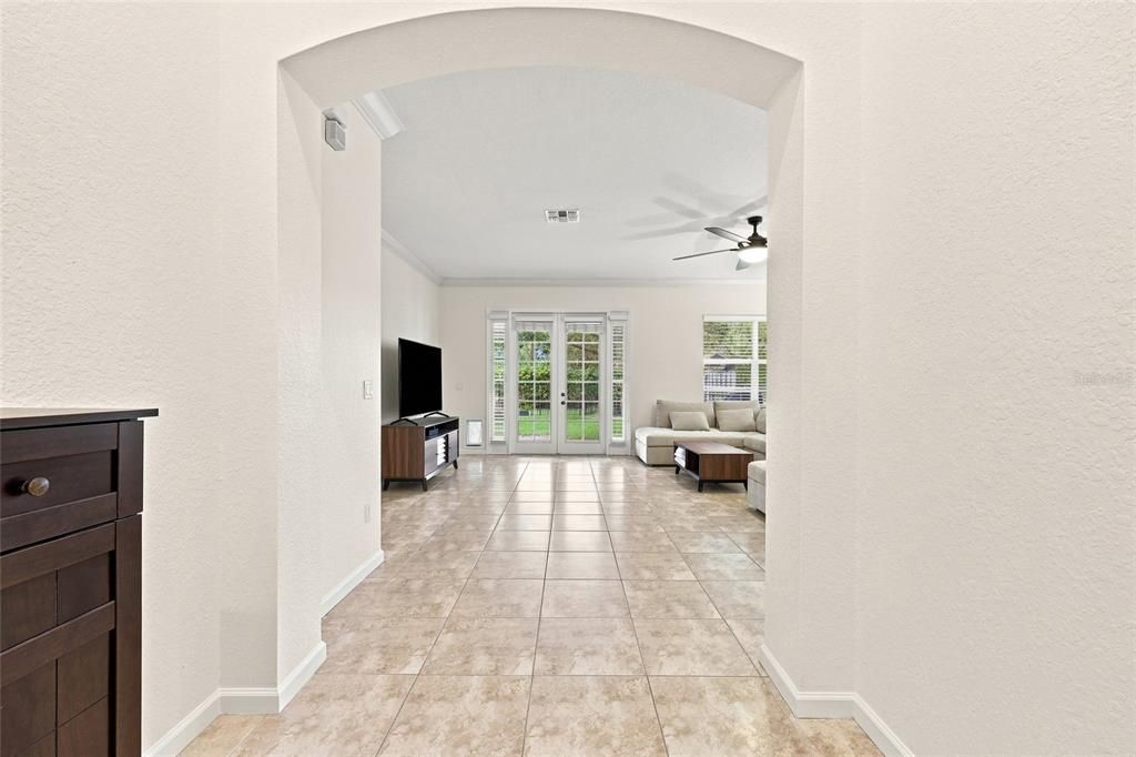 For Sale: $419,950 (3 beds, 2 baths, 2024 Square Feet)