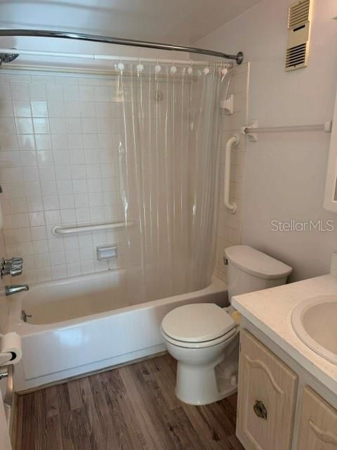 En Venta: $144,900 (2 camas, 2 baños, 800 Pies cuadrados)