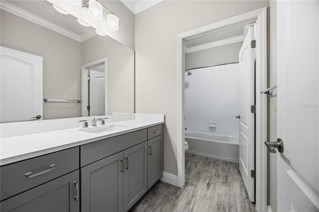 For Sale: $450,000 (3 beds, 2 baths, 1812 Square Feet)
