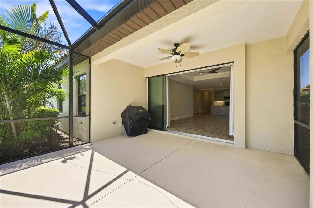 For Sale: $450,000 (3 beds, 2 baths, 1812 Square Feet)