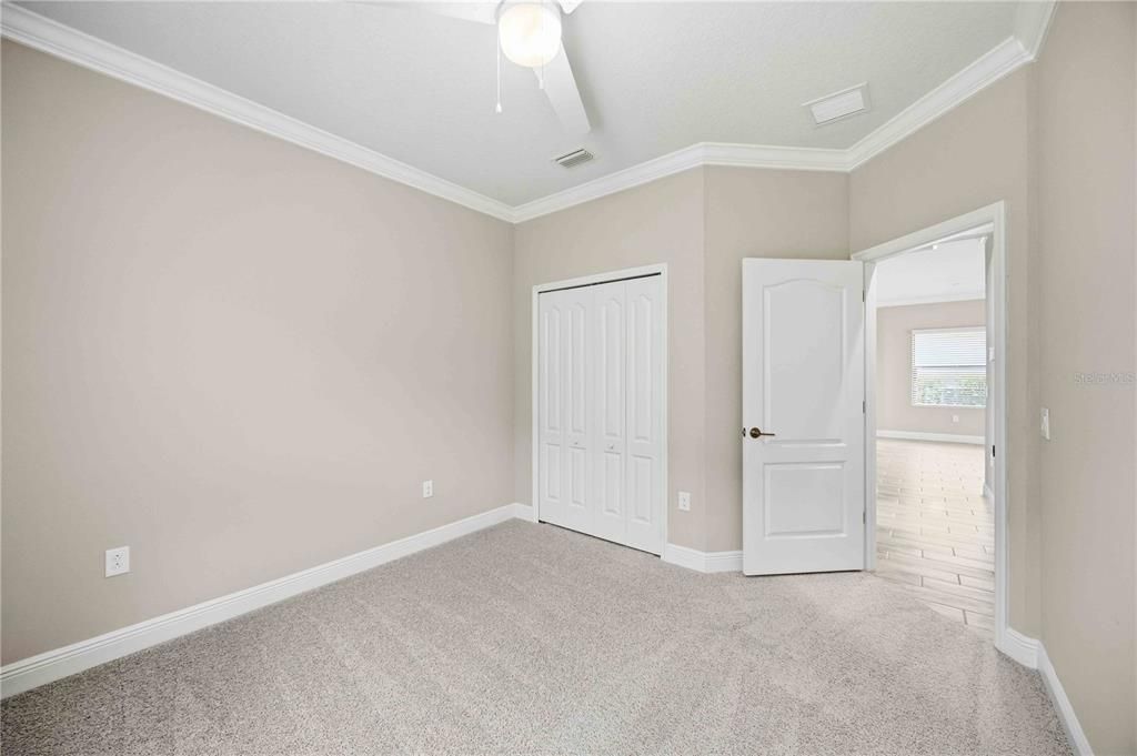 For Sale: $450,000 (3 beds, 2 baths, 1812 Square Feet)