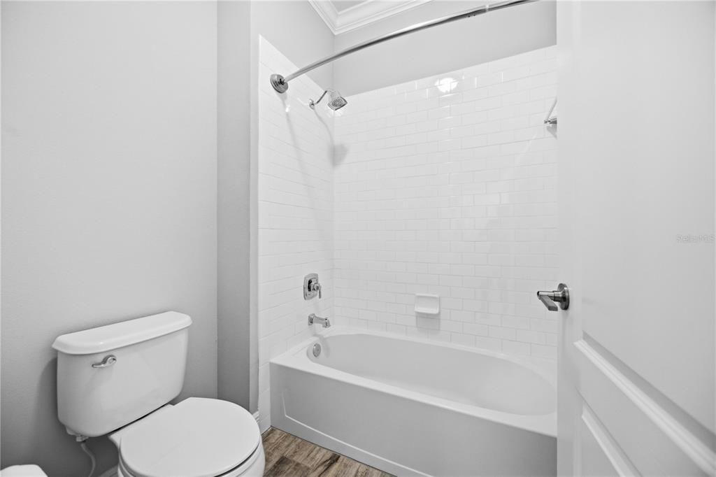 For Sale: $450,000 (3 beds, 2 baths, 1812 Square Feet)
