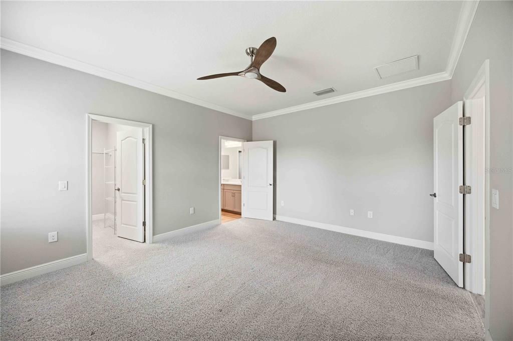 For Sale: $450,000 (3 beds, 2 baths, 1812 Square Feet)