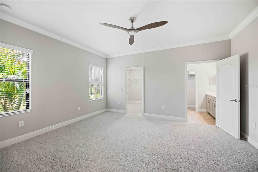 For Sale: $450,000 (3 beds, 2 baths, 1812 Square Feet)