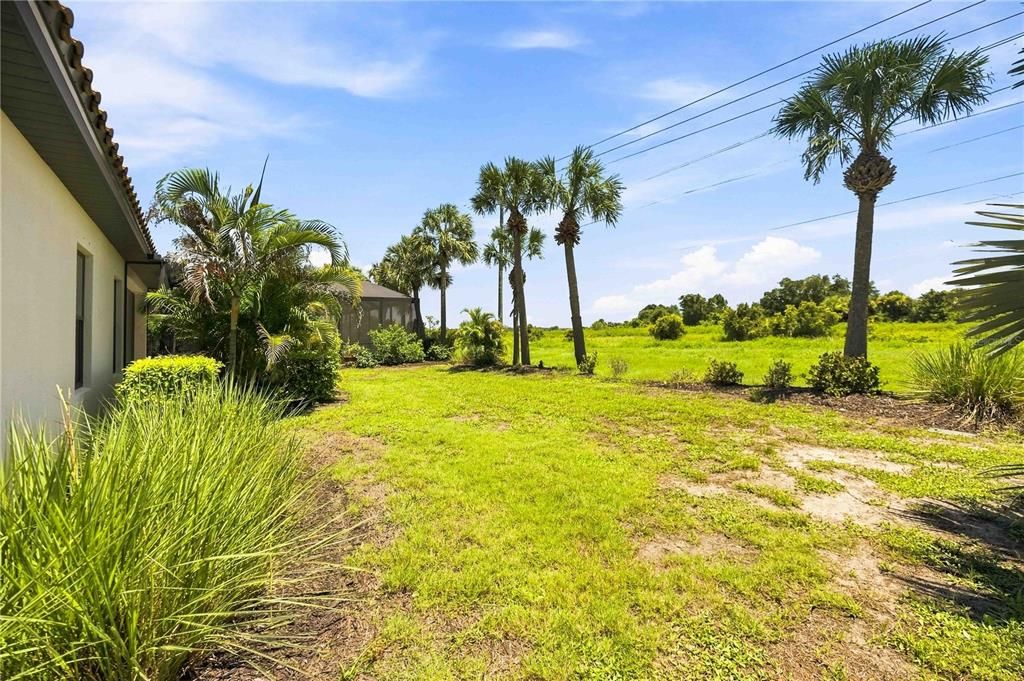 For Sale: $450,000 (3 beds, 2 baths, 1812 Square Feet)