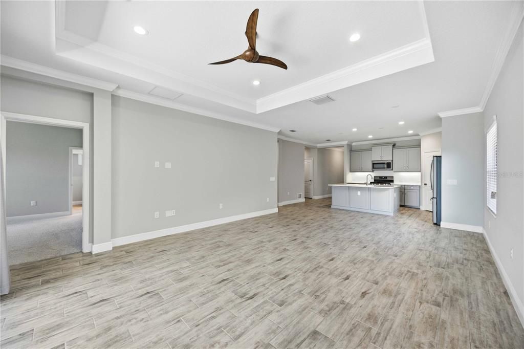 For Sale: $450,000 (3 beds, 2 baths, 1812 Square Feet)