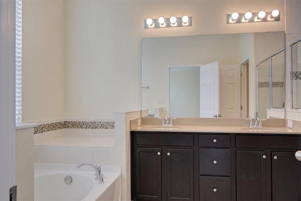 For Sale: $494,500 (3 beds, 2 baths, 1812 Square Feet)