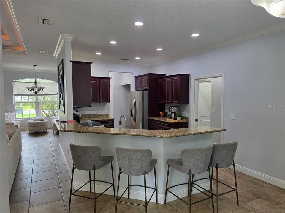 For Sale: $499,900 (3 beds, 2 baths, 1734 Square Feet)