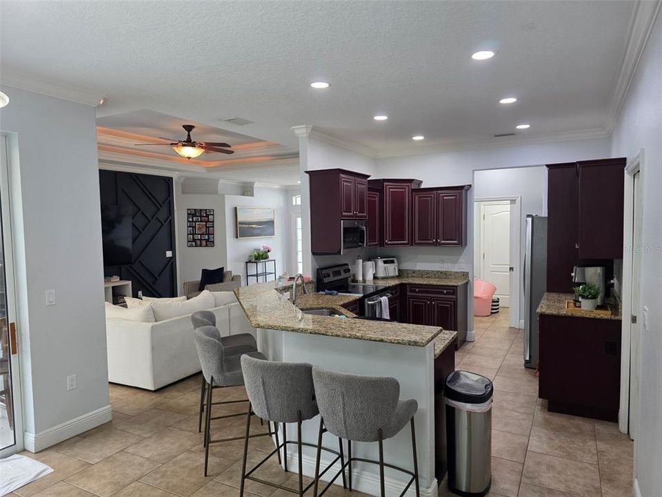 For Sale: $499,900 (3 beds, 2 baths, 1734 Square Feet)