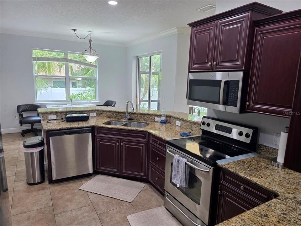 For Sale: $499,900 (3 beds, 2 baths, 1734 Square Feet)