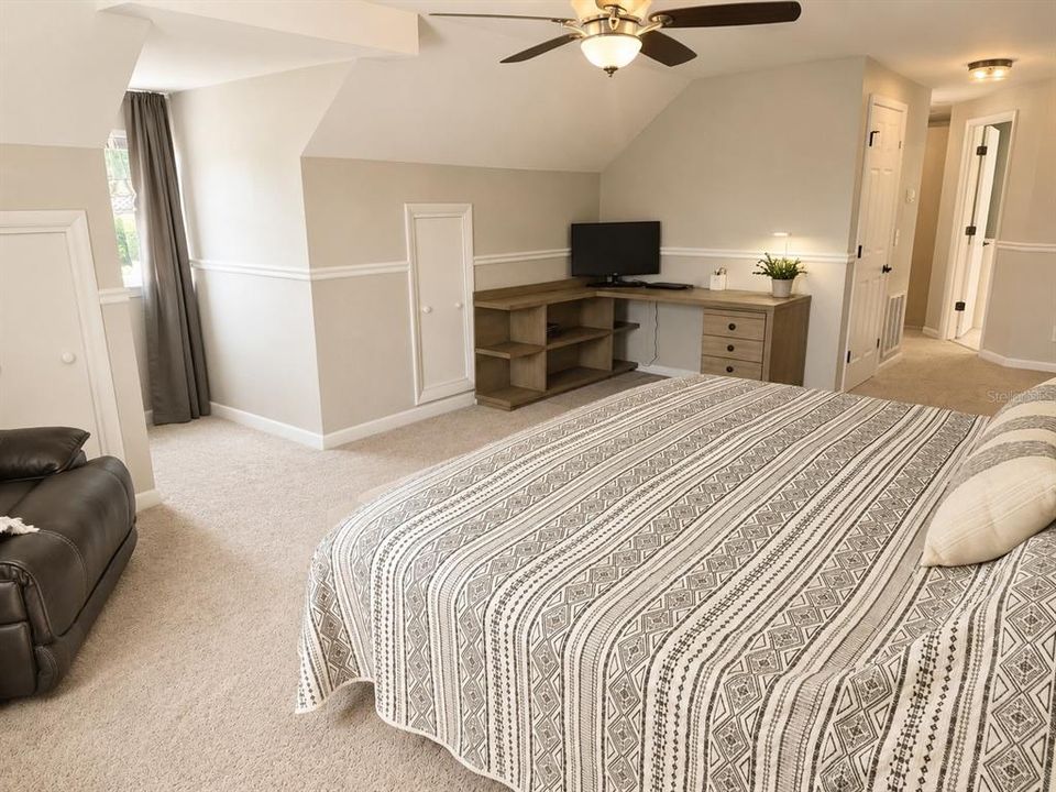 For Sale: $470,000 (3 beds, 2 baths, 1768 Square Feet)