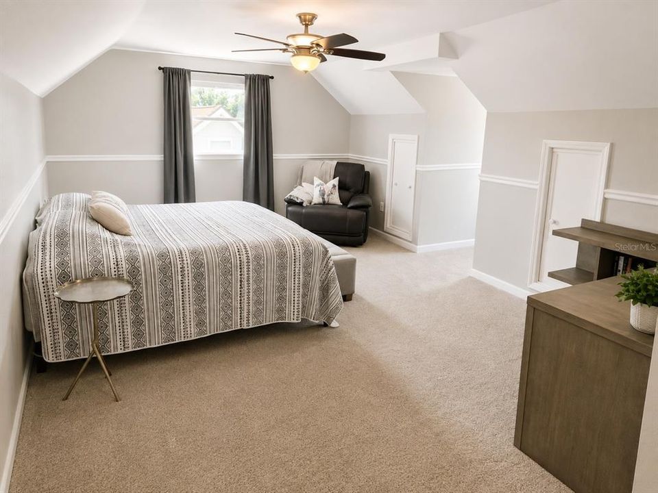 For Sale: $470,000 (3 beds, 2 baths, 1768 Square Feet)