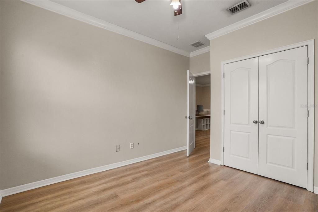 For Rent: $2,600 (3 beds, 2 baths, 1940 Square Feet)