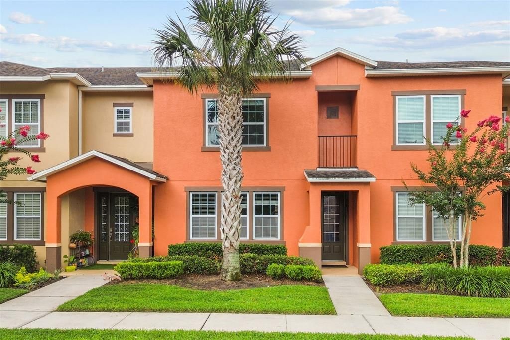 For Rent: $2,600 (3 beds, 2 baths, 1940 Square Feet)