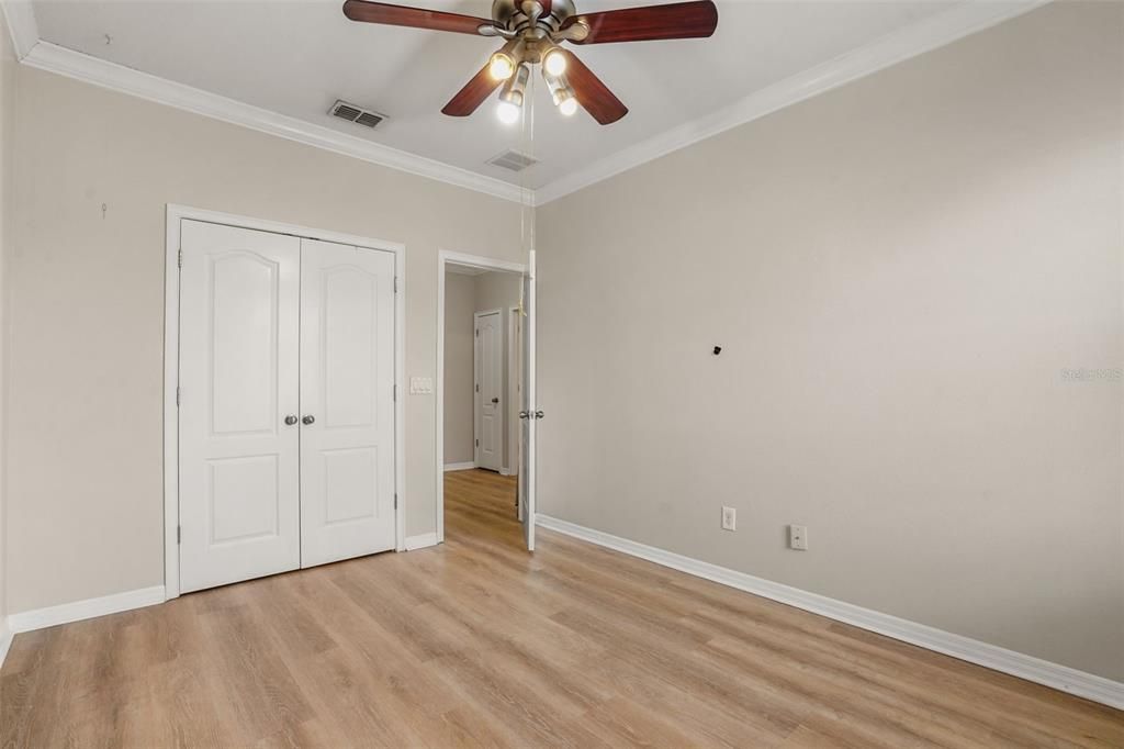 For Rent: $2,600 (3 beds, 2 baths, 1940 Square Feet)