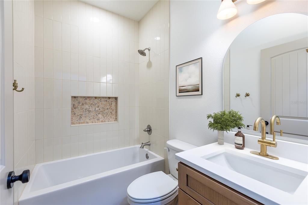 For Sale: $339,900 (3 beds, 2 baths, 1472 Square Feet)