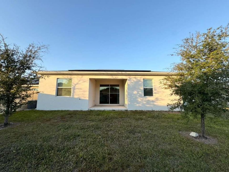 For Rent: $2,400 (4 beds, 2 baths, 1750 Square Feet)