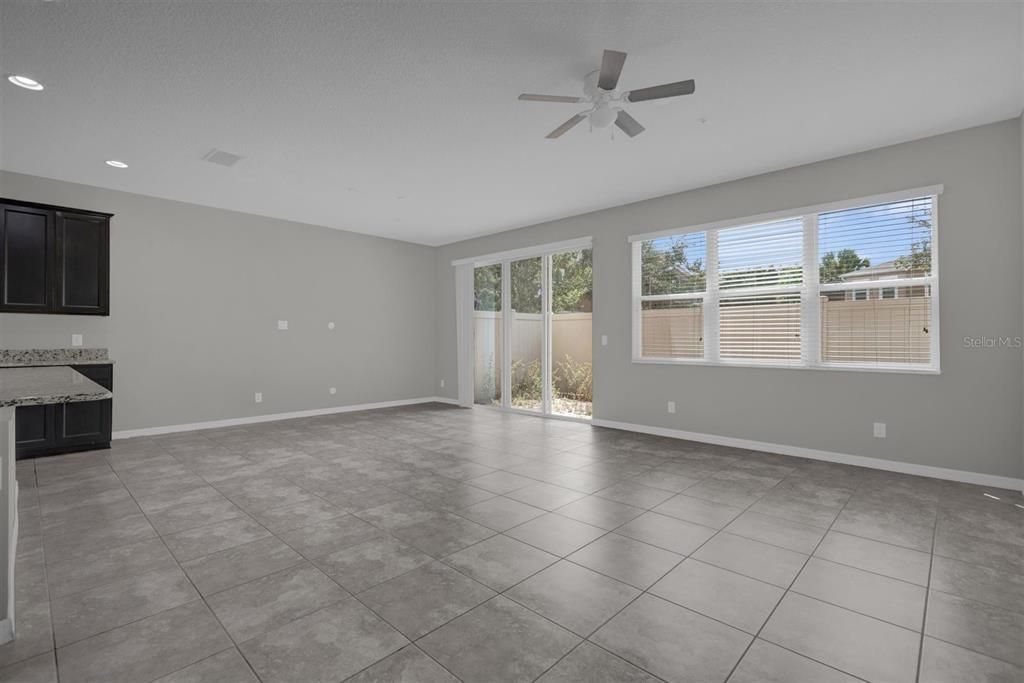 For Sale: $315,000 (3 beds, 2 baths, 2064 Square Feet)