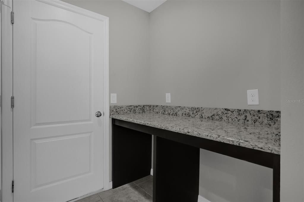 For Sale: $315,000 (3 beds, 2 baths, 2064 Square Feet)